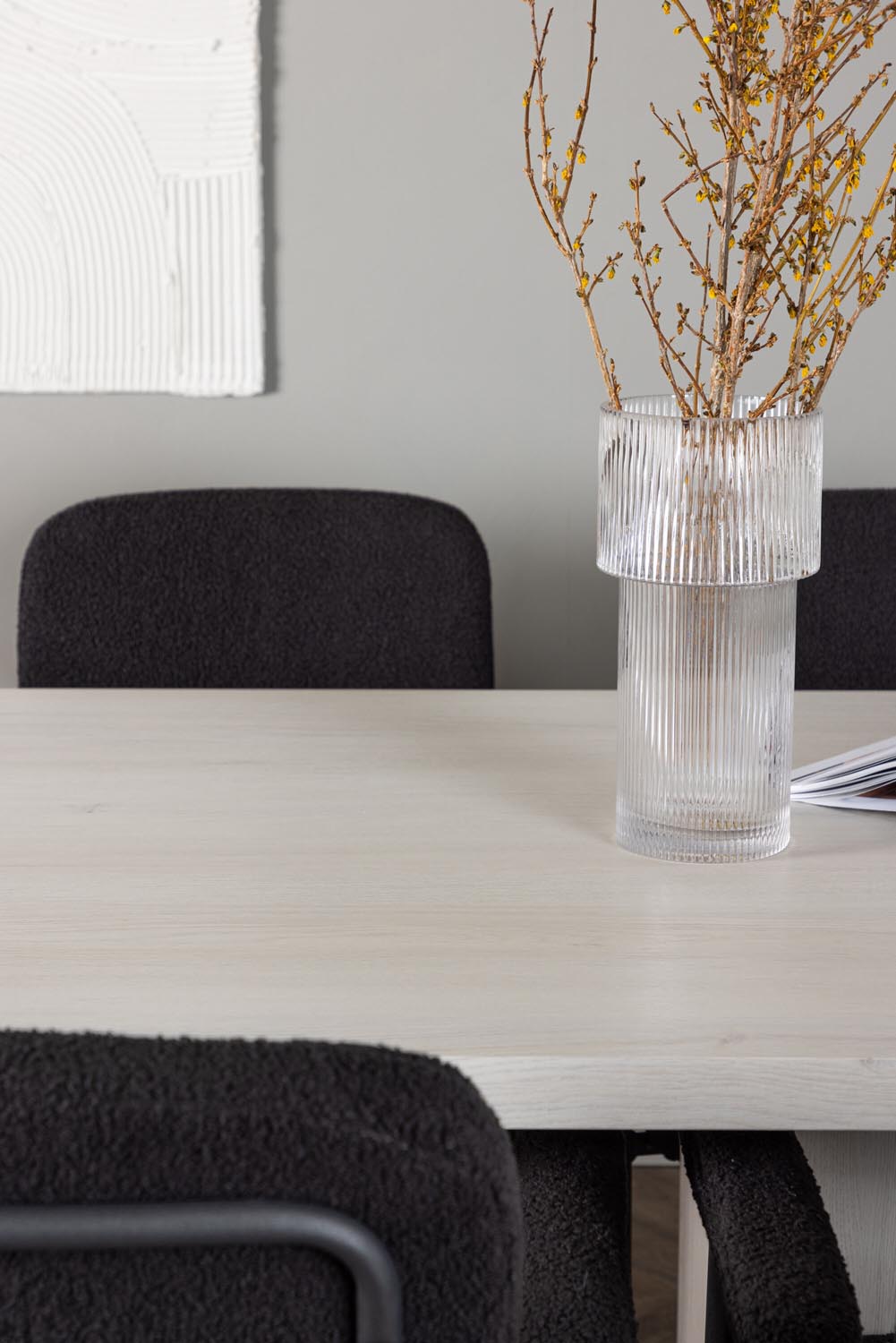Olga Esszimmerset + Yesterday 200cm/6St. in Schwarz präsentiert im Onlineshop von KAQTU Design AG. Esszimmerset ist von Venture Home