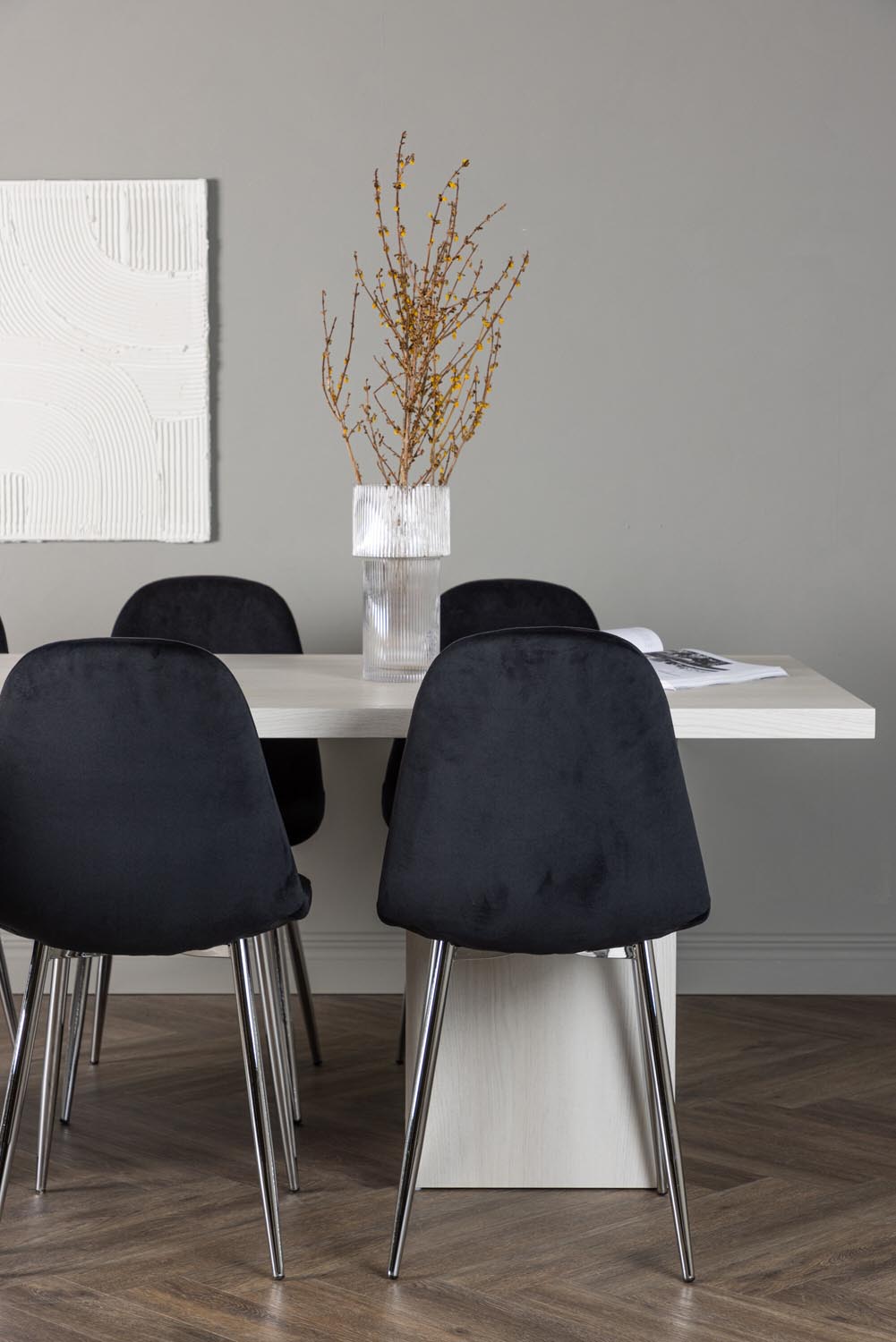 Olga Esszimmerset + Polar 200cm/6St. in Schwarzes Silber präsentiert im Onlineshop von KAQTU Design AG. Esszimmerset ist von Venture Home