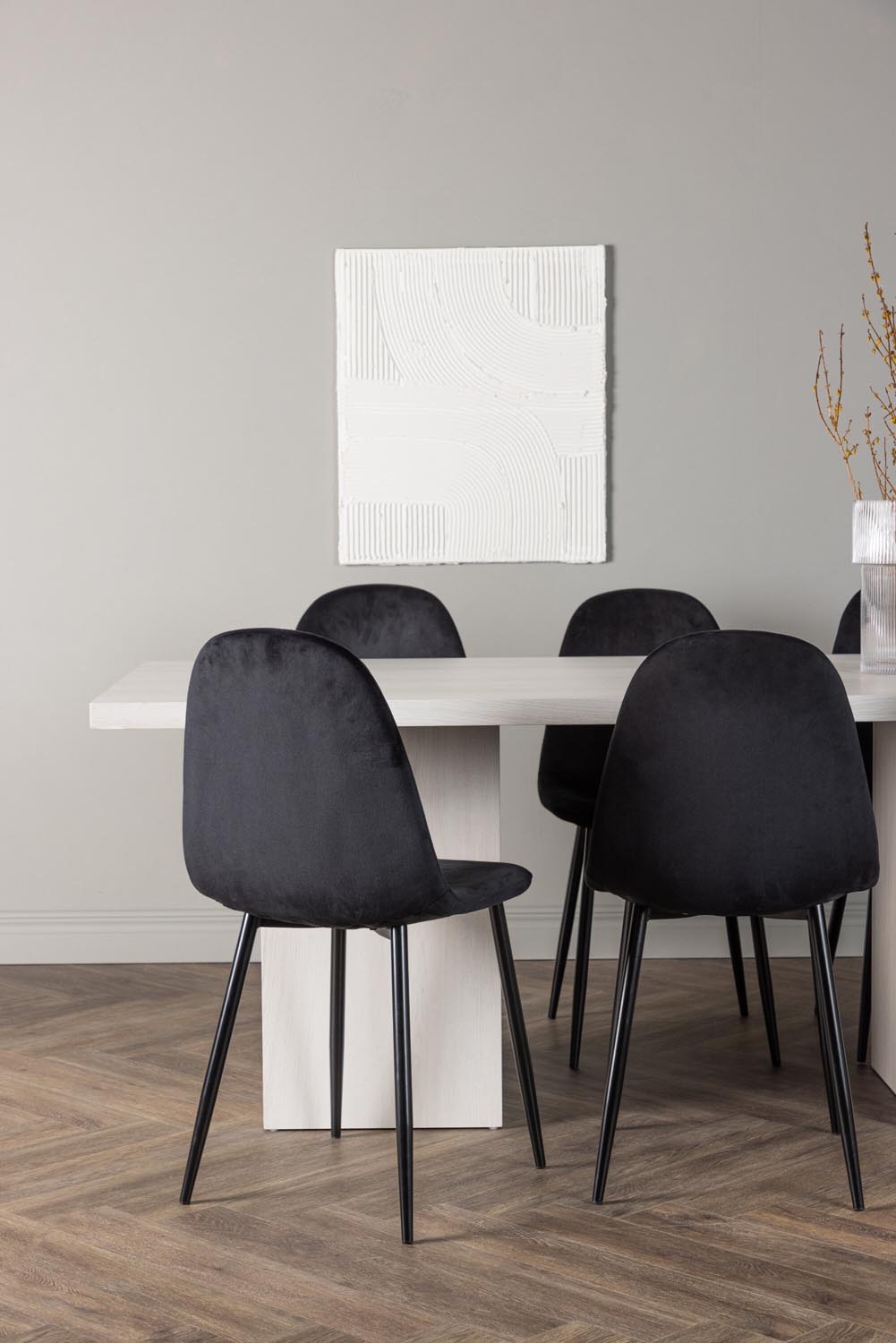 Olga Esszimmerset + Polar 200cm/6St. in Schwarz präsentiert im Onlineshop von KAQTU Design AG. Esszimmerset ist von Venture Home