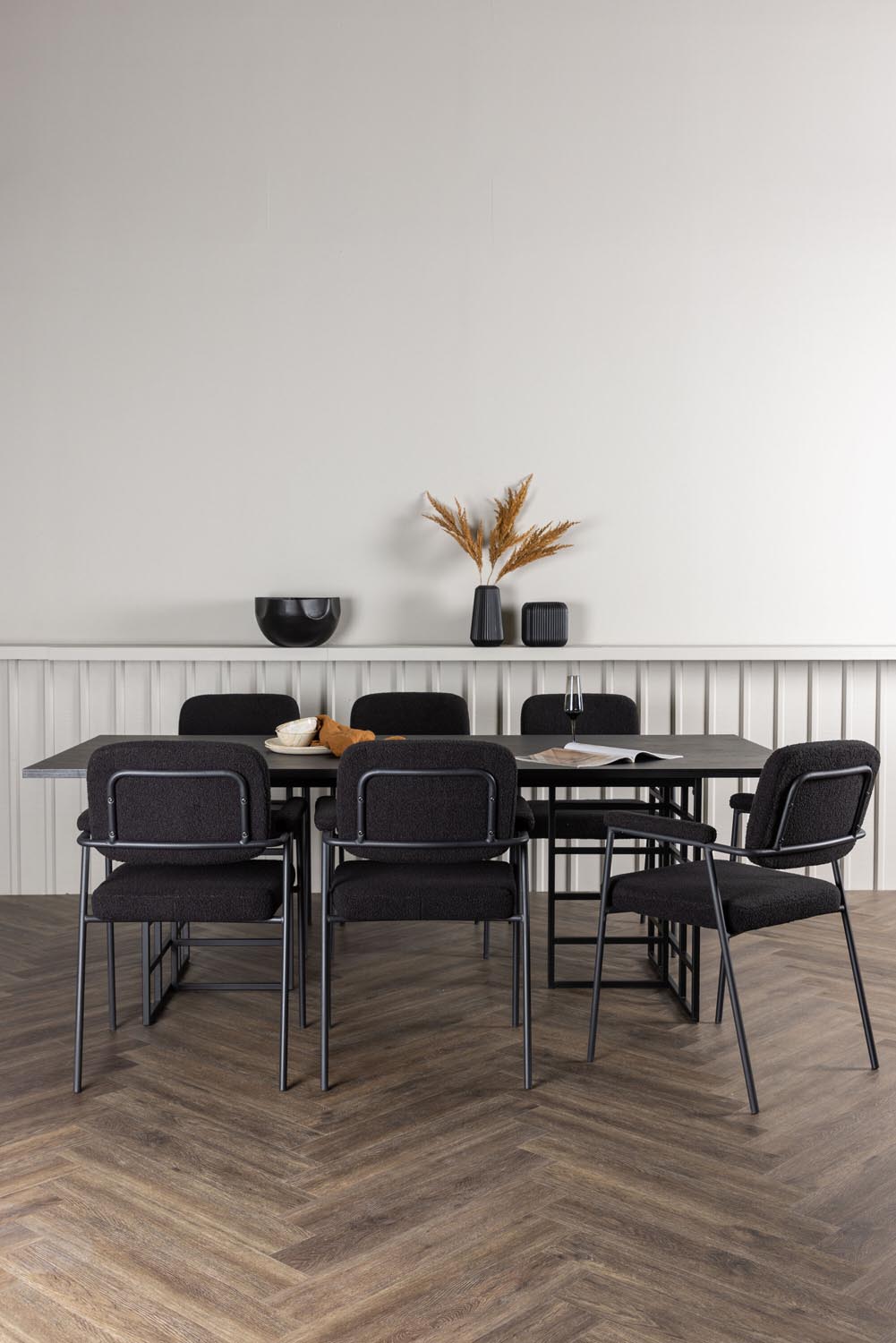 Ystad Esszimmerset + Yesterday 220cm/6St. in Schwarz präsentiert im Onlineshop von KAQTU Design AG. Esszimmerset ist von Venture Home