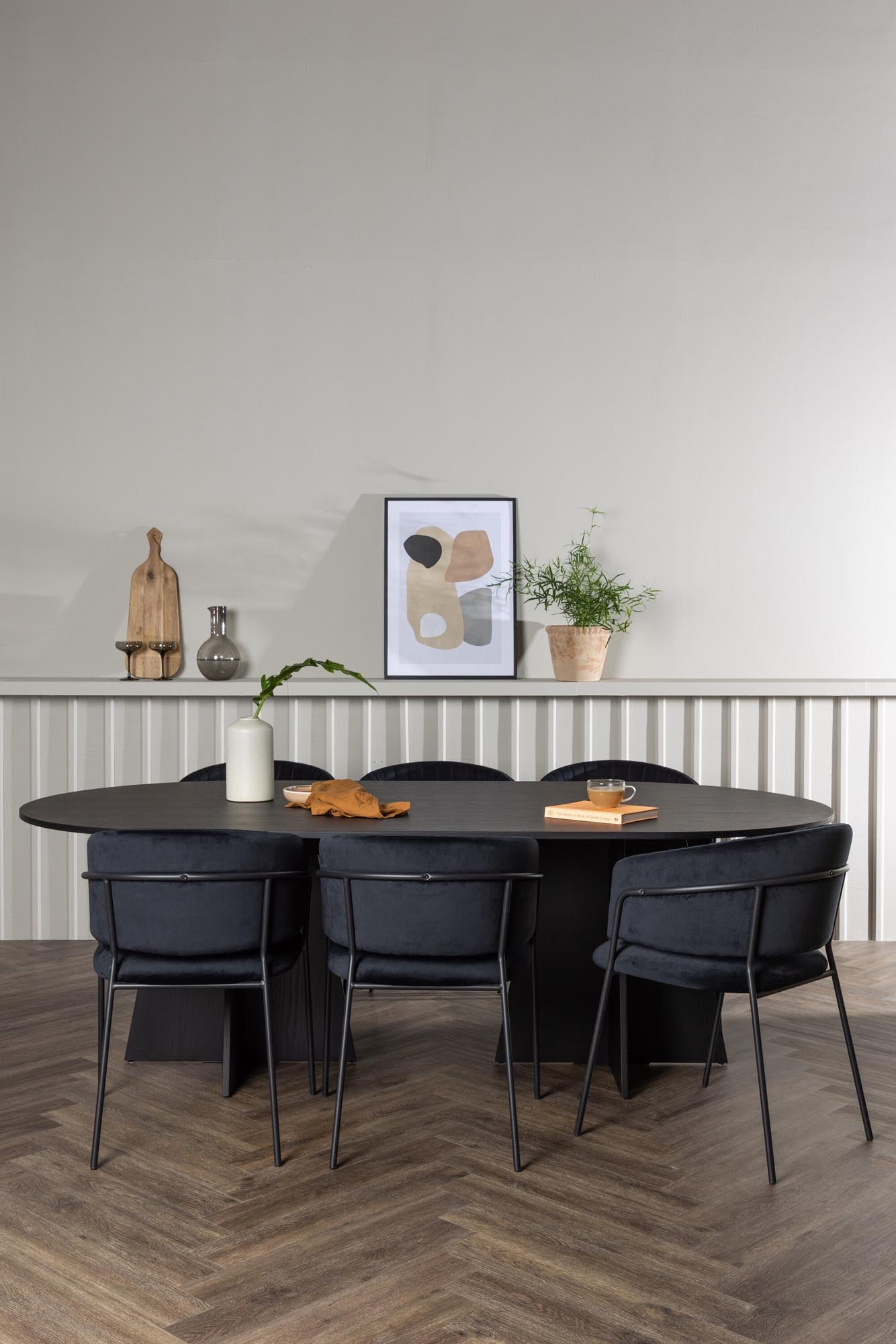 Verleihen Sie Ihrem Essbereich mit dem Bootcut Esszimmerset + Selma 230cm/6St. von Venture Home einen Hauch von Eleganz und Komfort. Ideal für gesellige Abende!