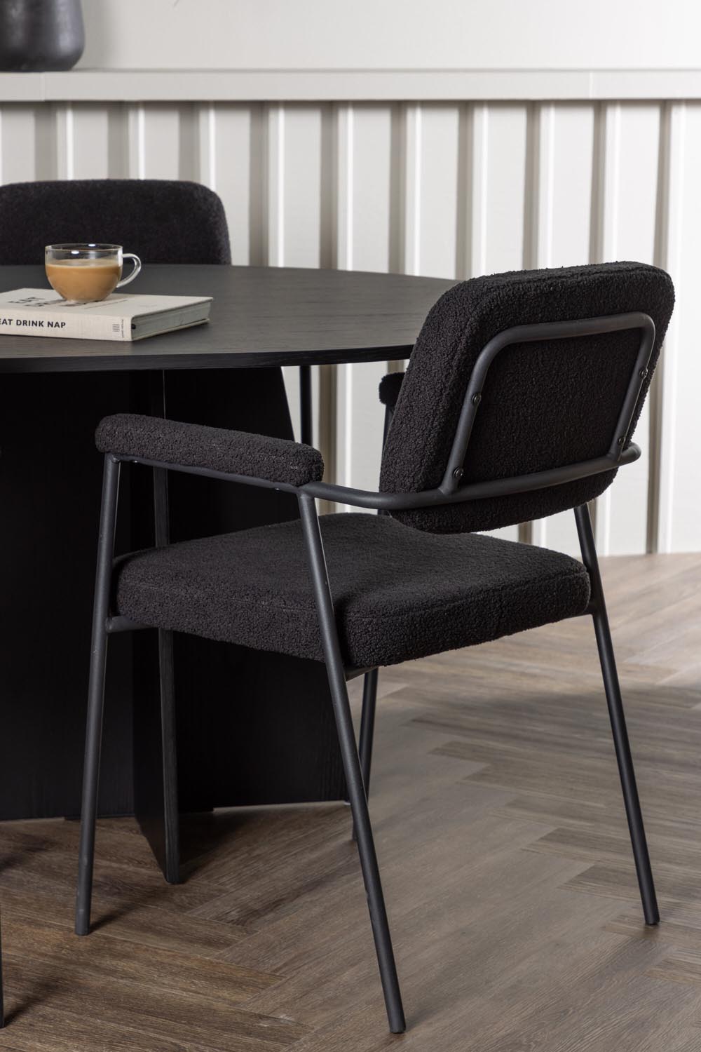 Bootcut Esszimmerset + Yesterday 230cm/6St. in Schwarz präsentiert im Onlineshop von KAQTU Design AG. Esszimmerset ist von Venture Home