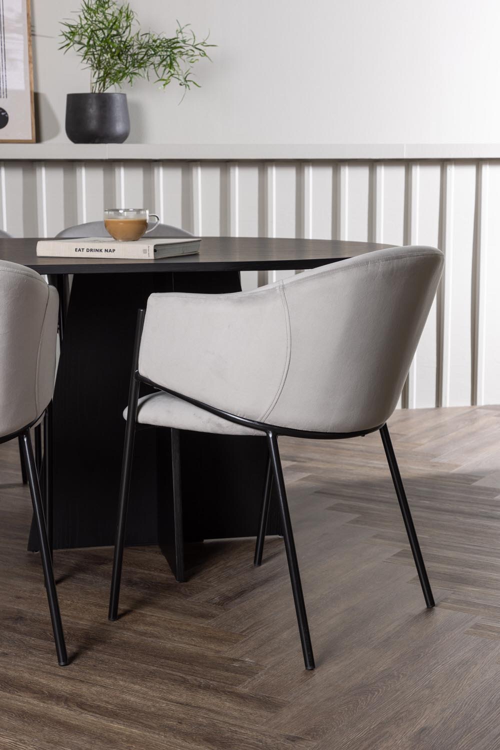 Bootcut Esszimmerset + Evelina 230cm/6St. in Schwarzgrau präsentiert im Onlineshop von KAQTU Design AG. Esszimmerset ist von Venture Home