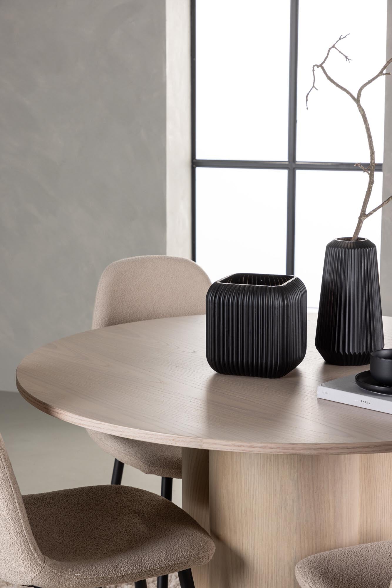 Elegantes Esszimmerset Olivia mit runder Tischplatte (110 cm) und 4 ergonomischen Stühlen. Perfekt für gesellige Abende und stilvolle Einrichtung.