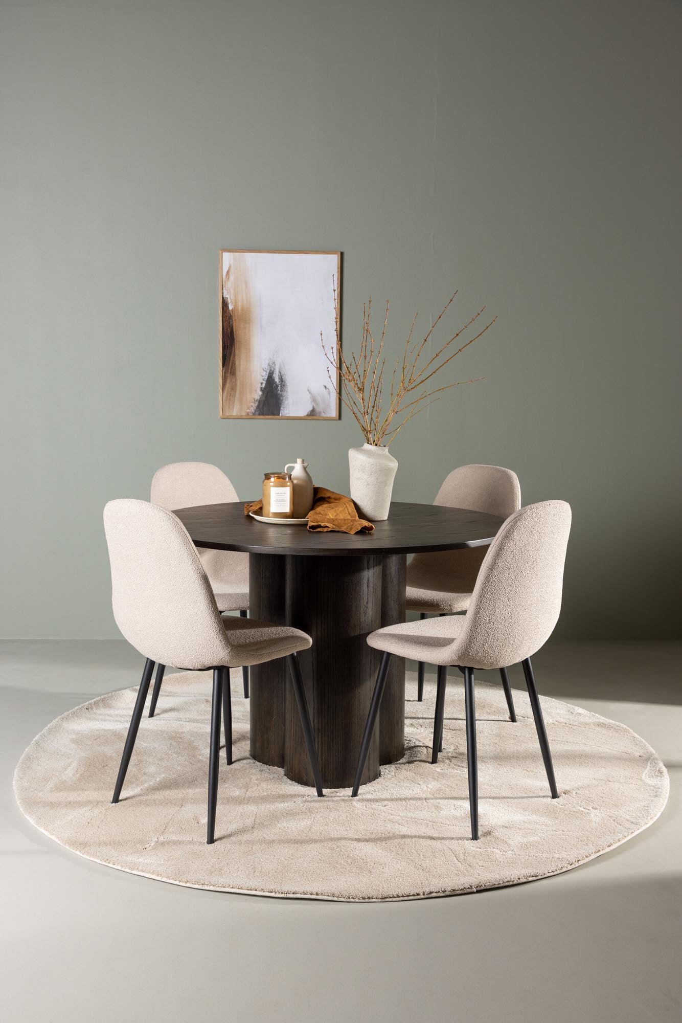 Elegantes Esszimmerset Olivia mit runder Tischplatte (110 cm) und 4 ergonomischen Stühlen. Perfekt für stilvolle Mahlzeiten und gesellige Abende.