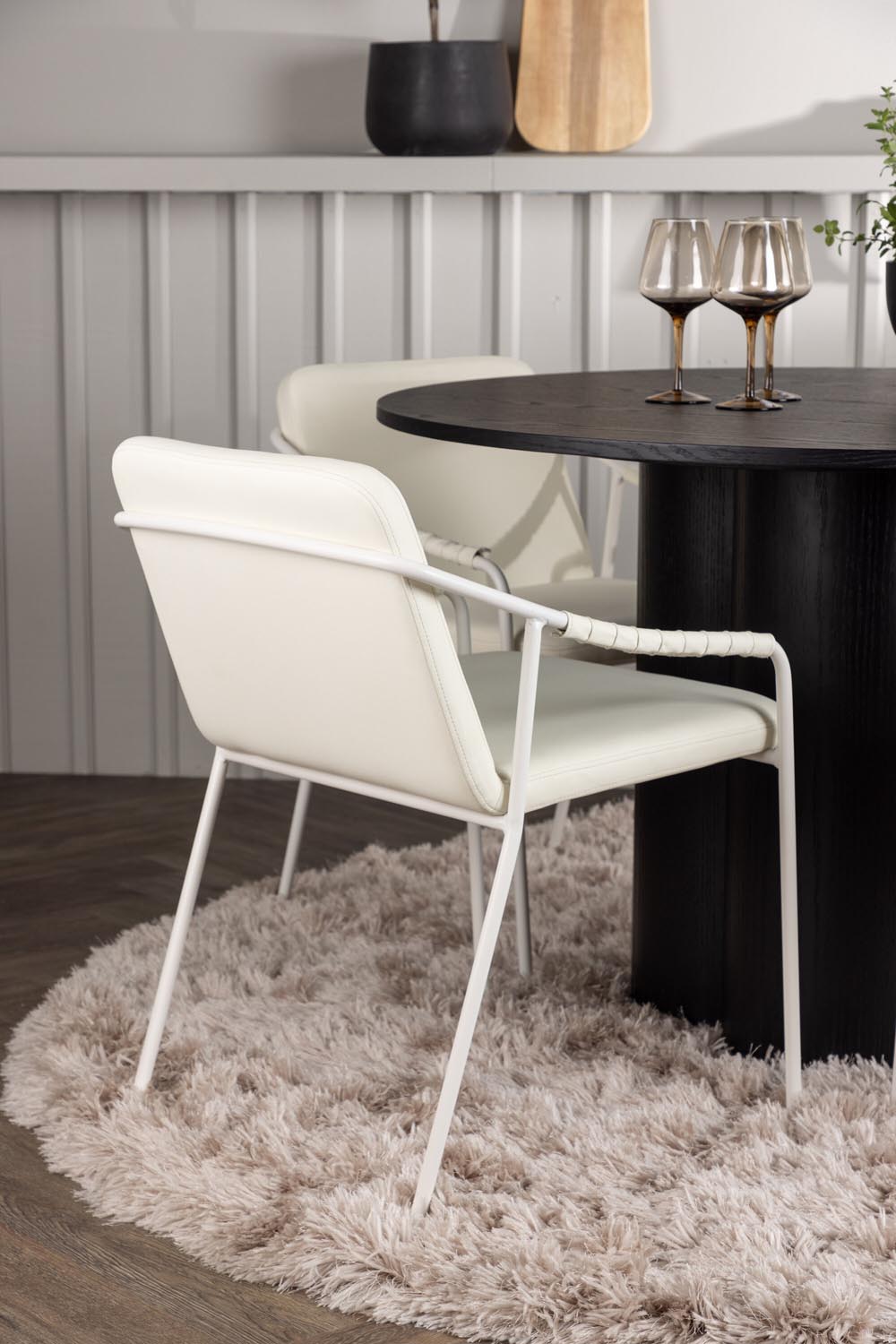 Olivia Esszimmerset + Tvist ⌀110cm/4St. in Beige präsentiert im Onlineshop von KAQTU Design AG. Esszimmerset ist von Venture Home