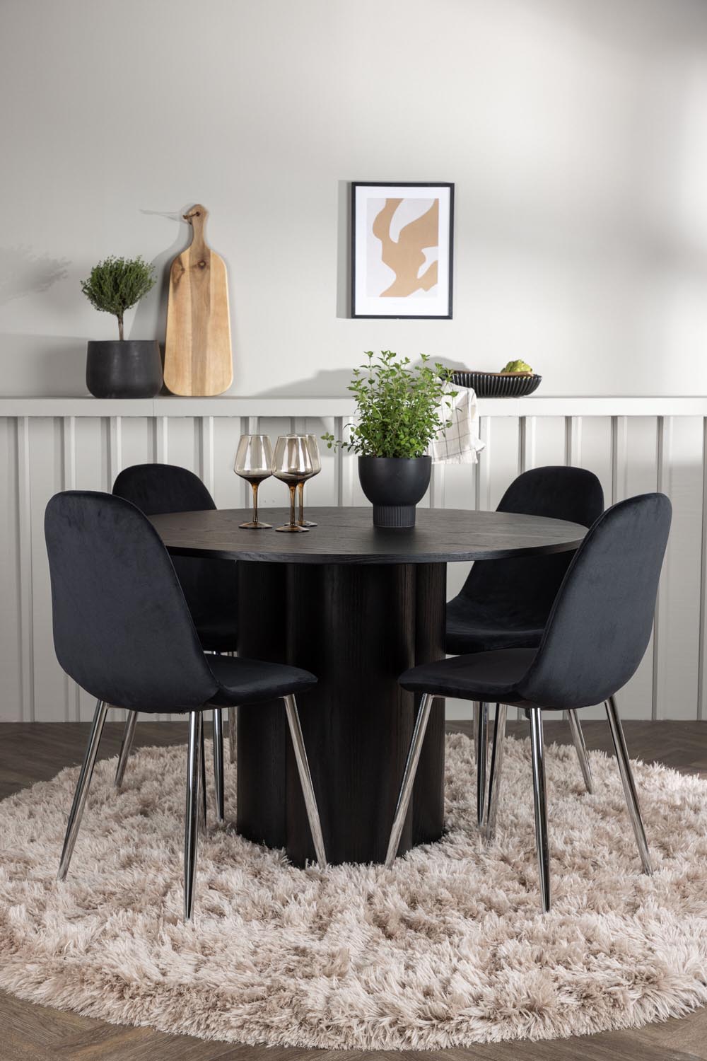 Olivia Esszimmerset + Polar ⌀110cm/4St. in Schwarzes Silber präsentiert im Onlineshop von KAQTU Design AG. Esszimmerset ist von Venture Home
