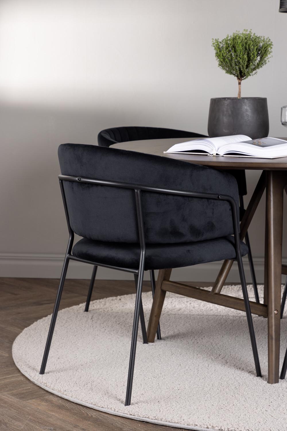 Kaseindon Esszimmerset + Selma ⌀100cm/4St. in Schwarz präsentiert im Onlineshop von KAQTU Design AG. Esszimmerset ist von Venture Home