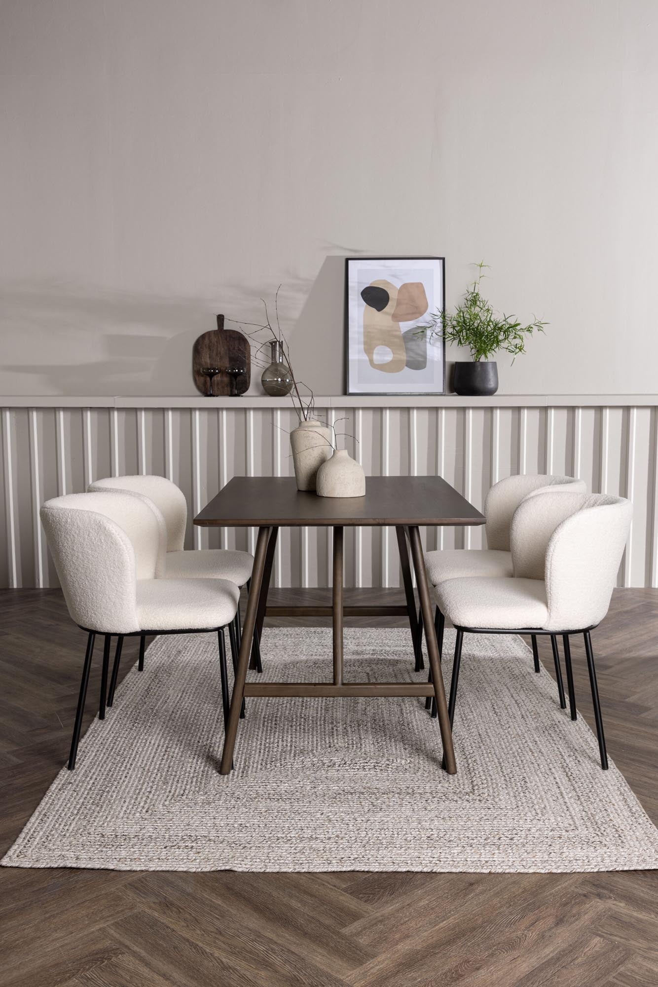 Stilvolles Esszimmerset Kaseindon + Edina für moderne Wohnräume.