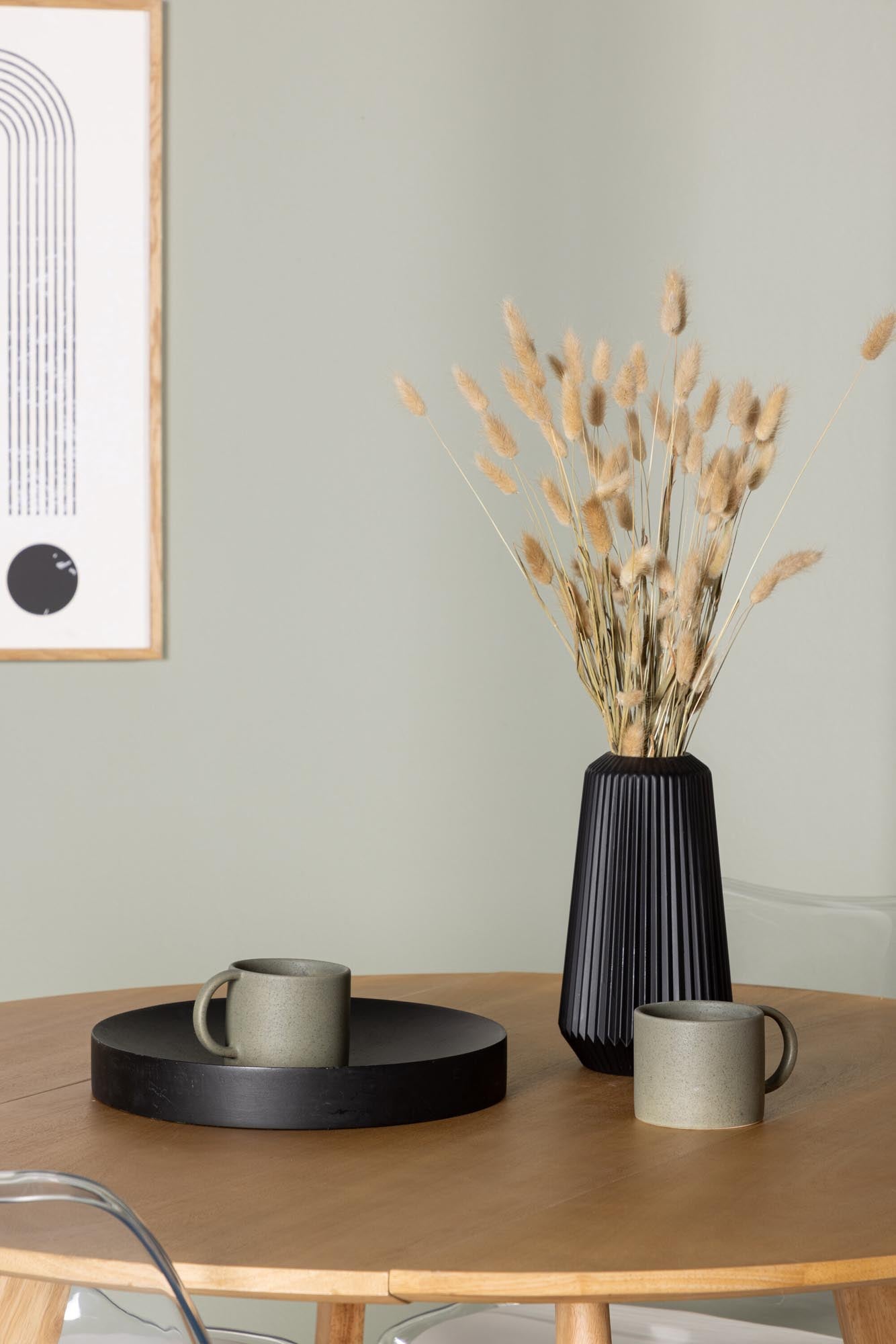 Stilvolles Yadikon Esszimmerset mit Edvin Tisch, 120cm, 4 Stühle.