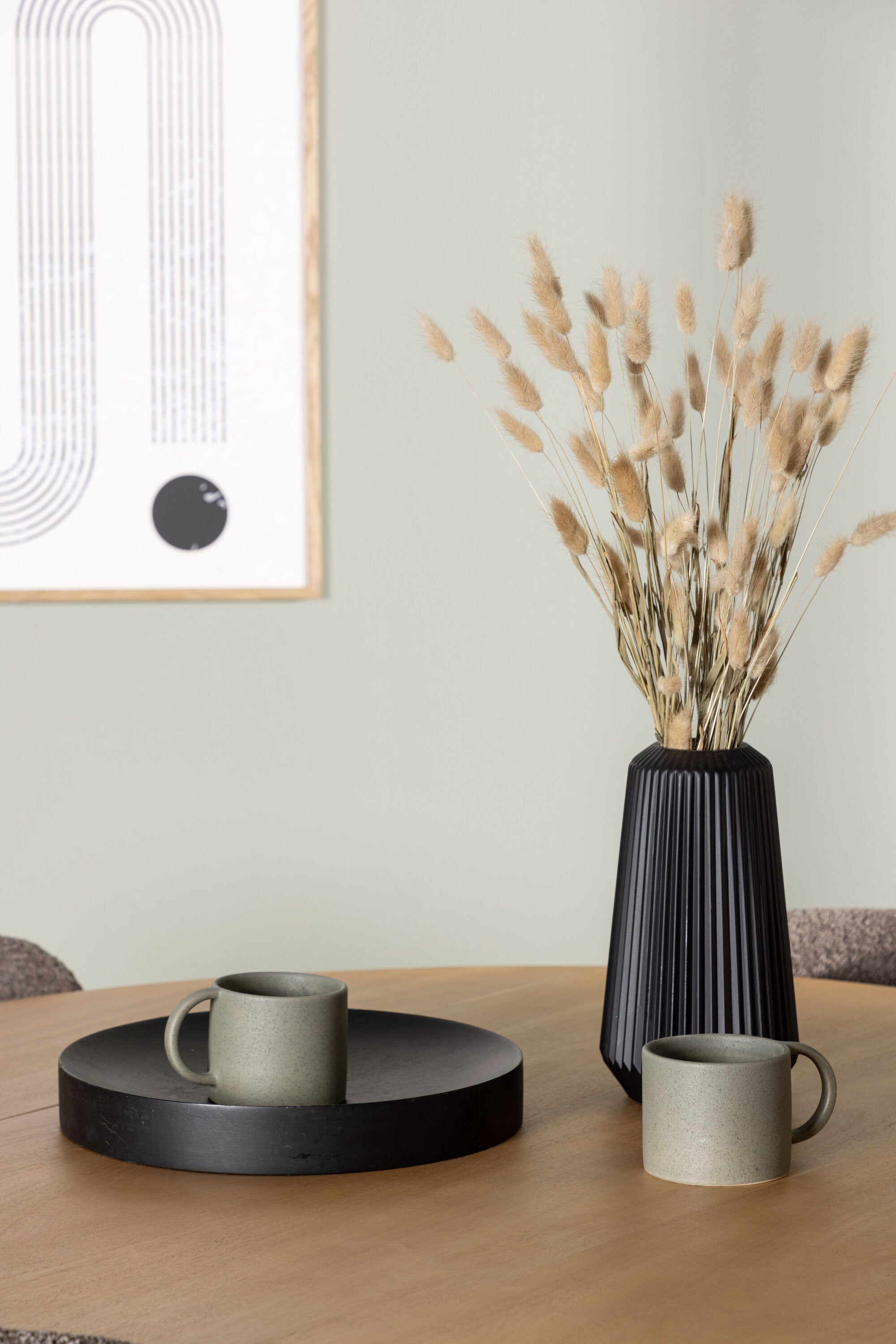 Yadikon Esszimmerset + Modesto ⌀120cm/4St. in Schwarz, Dunkelgrau präsentiert im Onlineshop von KAQTU Design AG. Esszimmerset ist von Venture Home