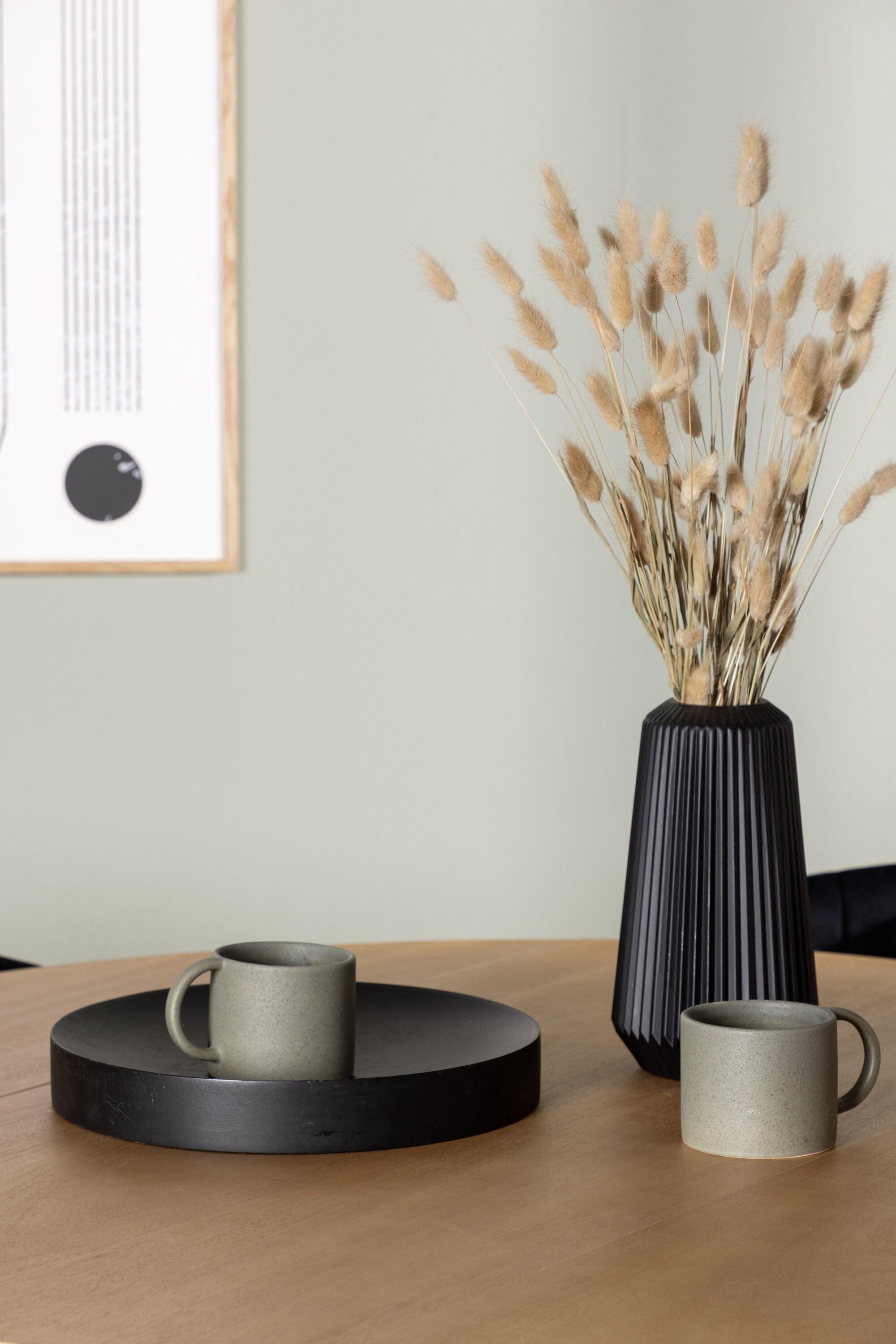 Yadikon Esszimmerset + Selma ⌀120cm/4St. in Schwarz präsentiert im Onlineshop von KAQTU Design AG. Esszimmerset ist von Venture Home