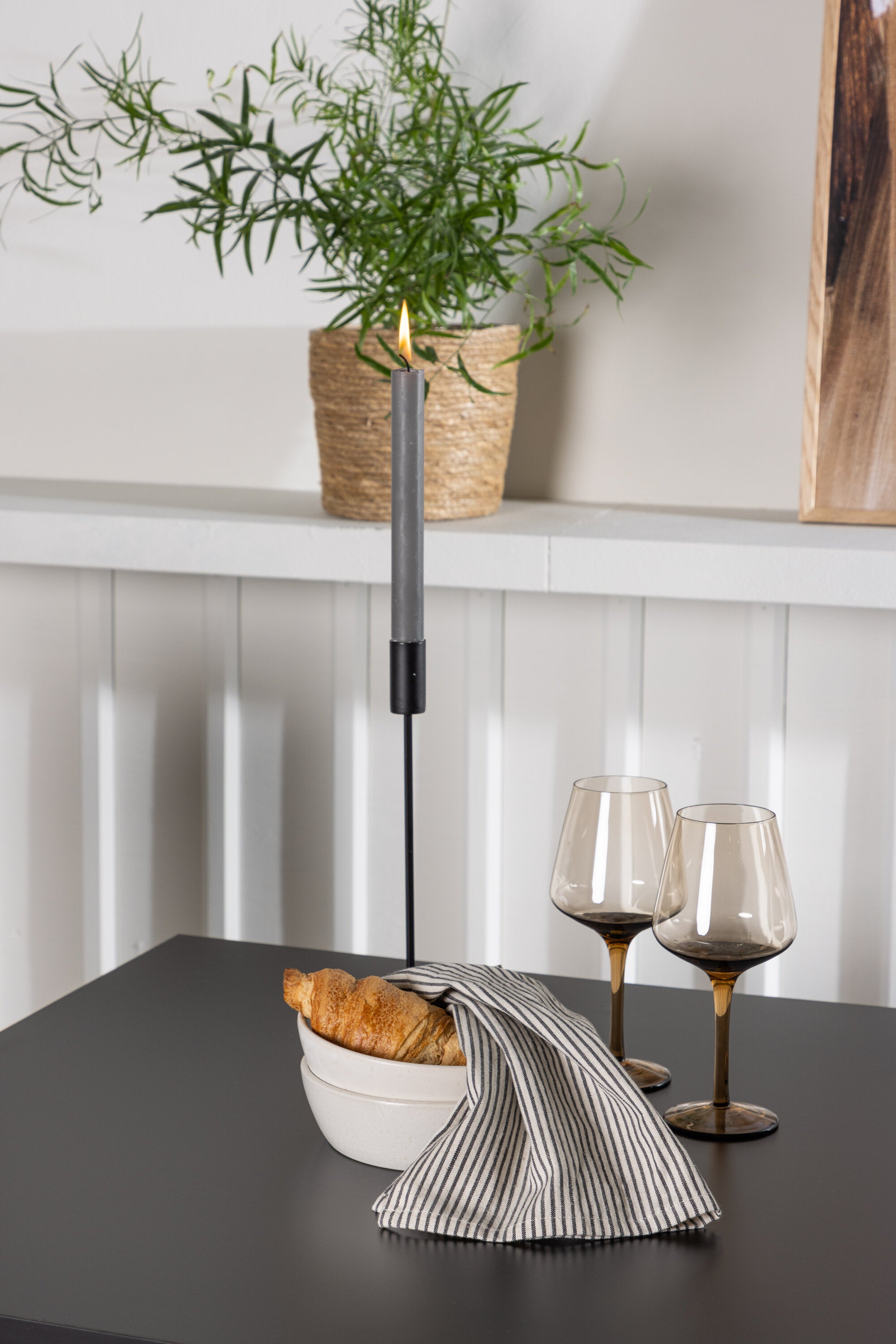 Tempe Esszimmerset + Tempo 80cm/2St. in Schwarzgrau präsentiert im Onlineshop von KAQTU Design AG. Esszimmerset ist von Venture Home