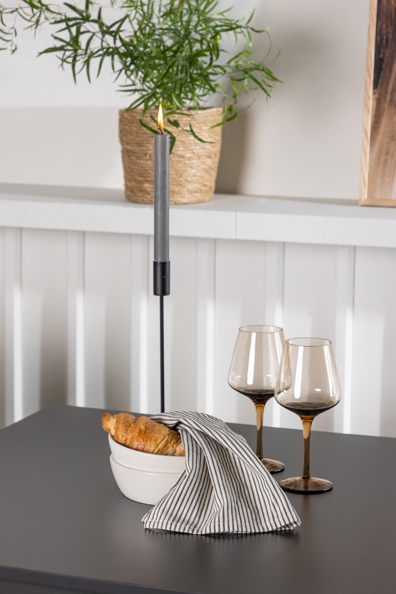 Stilvolles Esszimmerset Tempe + Tomorrow mit quadratischem Tisch (80x80 cm) und 2 komfortablen Stühlen. Ideal für moderne Essbereiche.