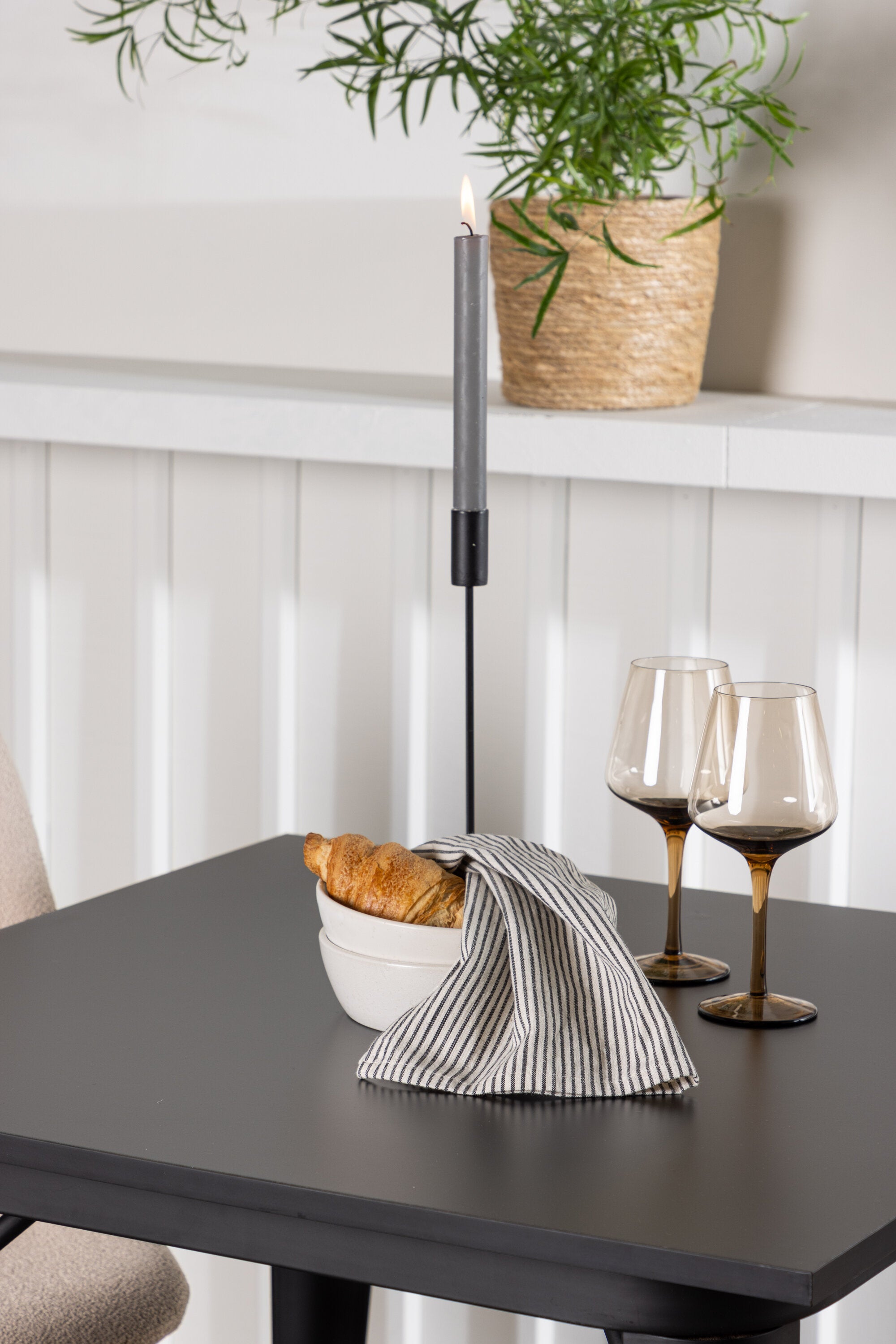 Tempe Esszimmerset + Polar 80cm/2St. in Beige, Schwarz präsentiert im Onlineshop von KAQTU Design AG. Esszimmerset ist von Venture Home