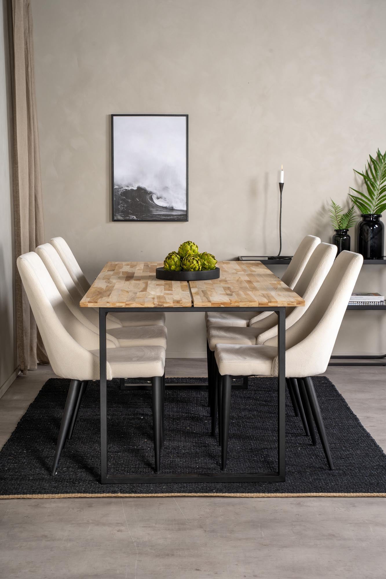 Elegantes Esszimmer Set Cirebon mit komfortablen Leone Stühlen.