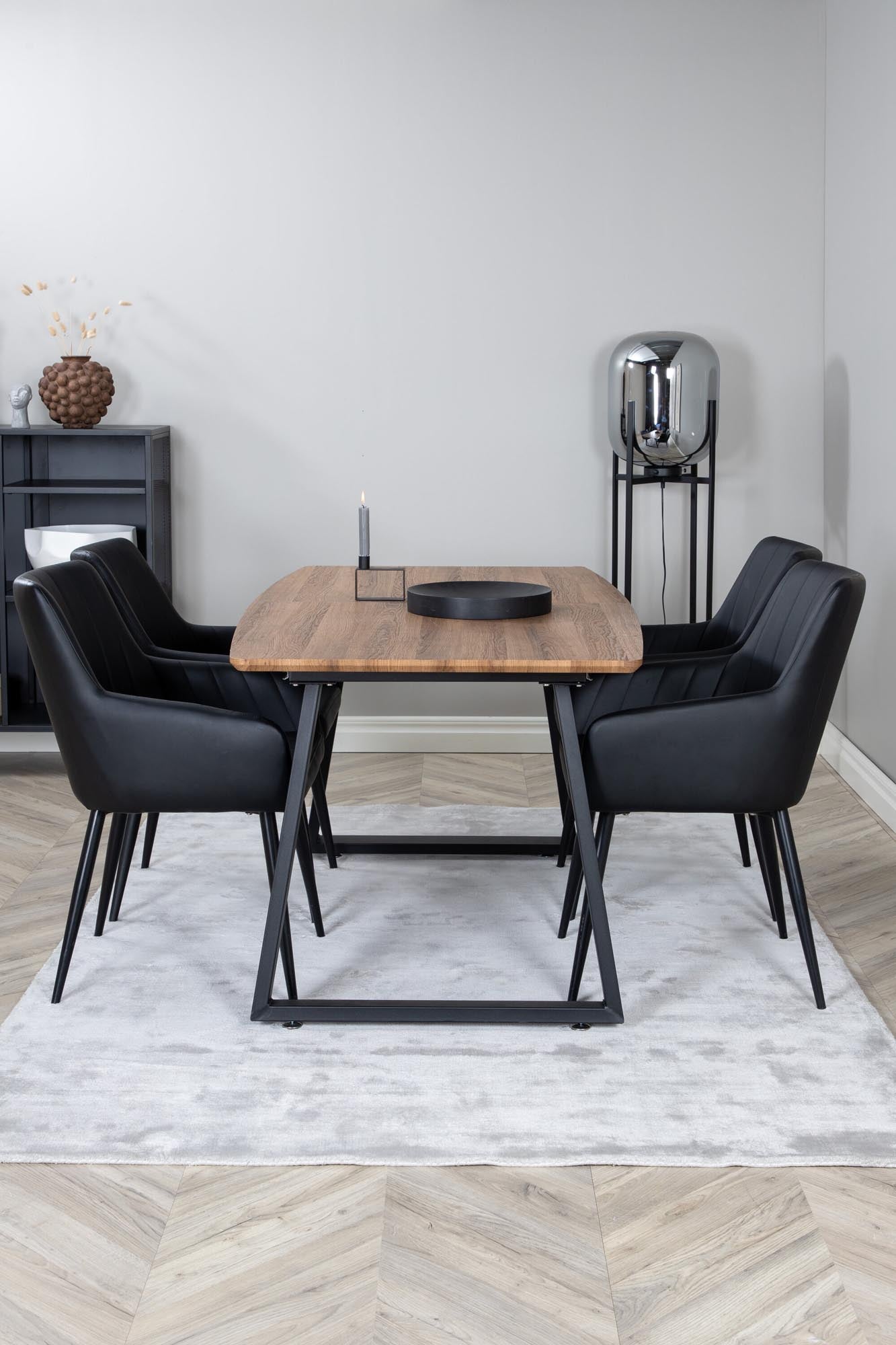 Esszimmer Set Inca mit Stuhl Comfort in Natur/Schwarz präsentiert im Onlineshop von KAQTU Design AG. Esszimmerset ist von Venture Home