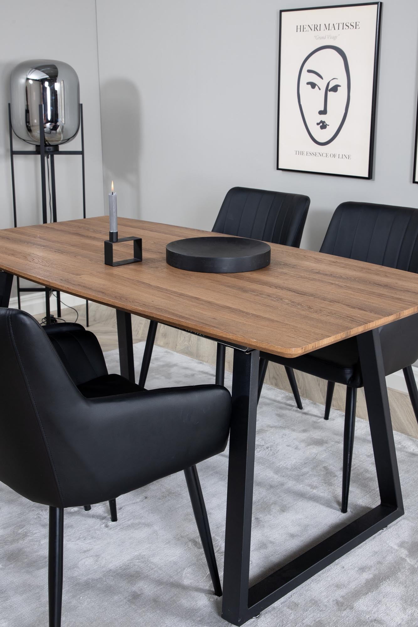 Esszimmer Set Inca mit Stuhl Comfort in Natur/Schwarz präsentiert im Onlineshop von KAQTU Design AG. Esszimmerset ist von Venture Home