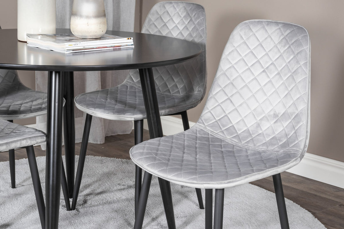 Esszimmerset Plaza mit Tisch aus MDF und Stahlgestell sowie vier Stühlen Polar in Weiss/Grau/Weiss, Ansicht des kompletten Sets.