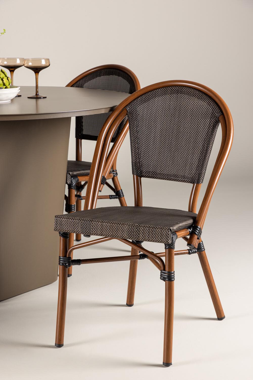 Santa Fe Gartentisch Set Guarda in Braun/Schwarz/Braun präsentiert im Onlineshop von KAQTU Design AG. Gartentischset ist von Venture Home
