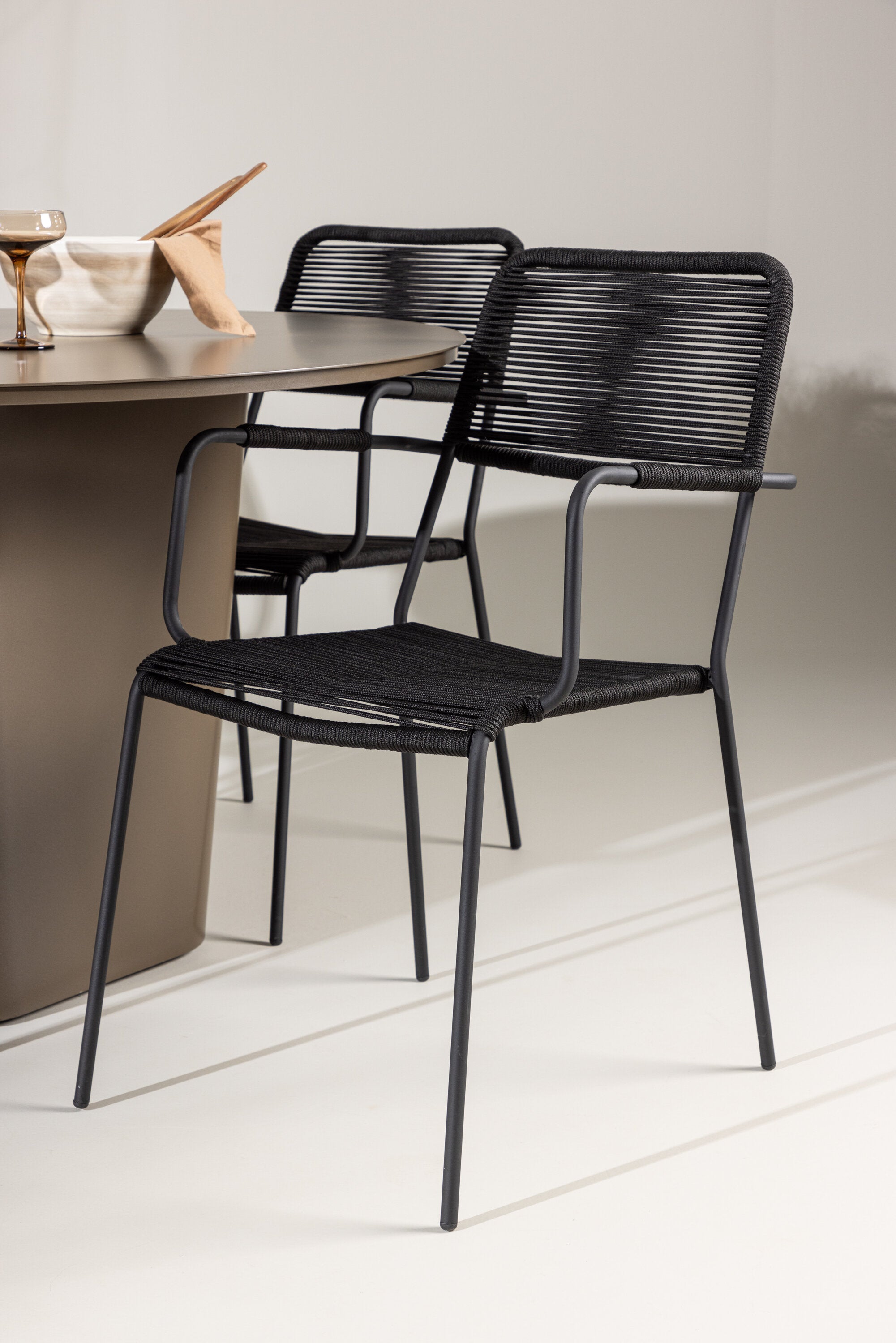 Santa Fe Gartentisch Set Lindos in Braun schwarz präsentiert im Onlineshop von KAQTU Design AG. Gartentischset ist von Venture Home