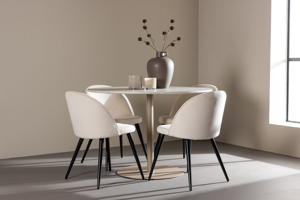 Lycke Esstisch mit Velvet Stühlen in Beige präsentiert im Onlineshop von KAQTU Design AG. Esszimmerset ist von Venture Home