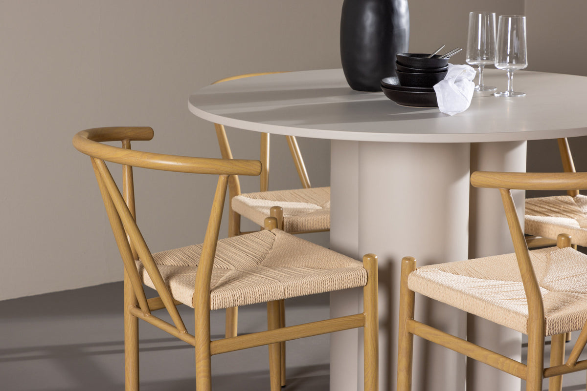 Olivia Esstisch mit Stühlen Alfons in Beige präsentiert im Onlineshop von KAQTU Design AG. Esszimmerset ist von Venture Home
