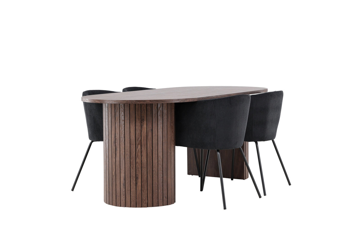 Härön Esstisch mit Berit Stühlen in Schwarz präsentiert im Onlineshop von KAQTU Design AG. Esszimmerset ist von Venture Home