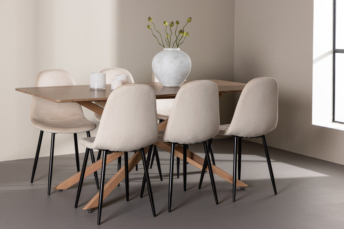 Piazza Esstisch mit Polar Stühlen in Beige präsentiert im Onlineshop von KAQTU Design AG. Esszimmerset ist von Venture Home