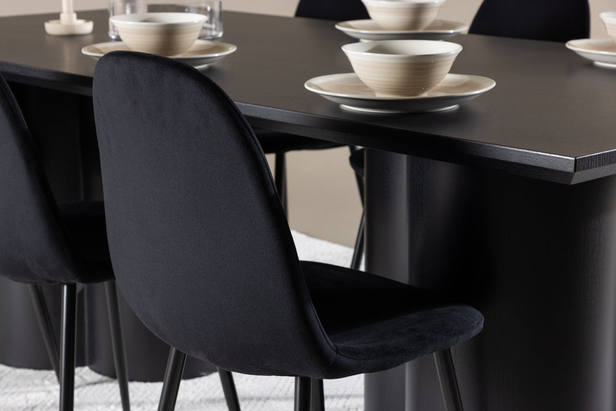 Olivia Esstisch mit Polar Stühlen in Schwarz präsentiert im Onlineshop von KAQTU Design AG. Esszimmerset ist von Venture Home