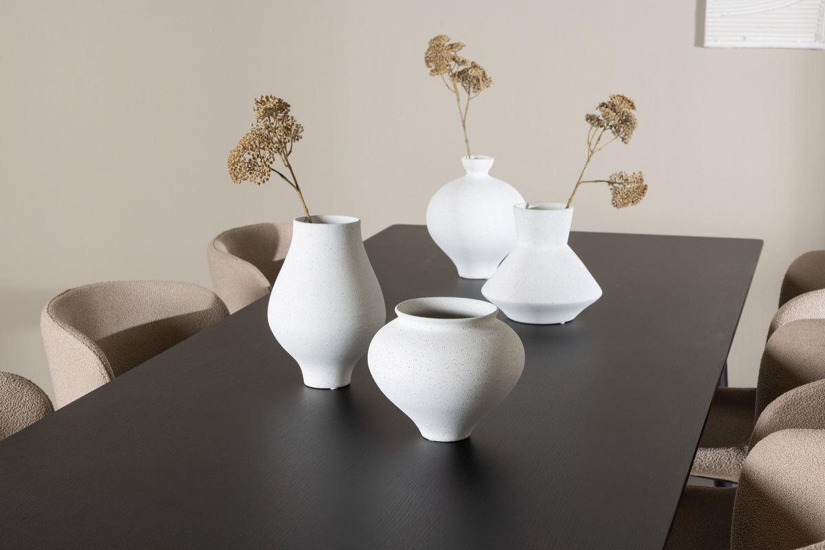 Ellis Esstisch mit Modesto Stühlen in Beige präsentiert im Onlineshop von KAQTU Design AG. Esszimmerset ist von Venture Home