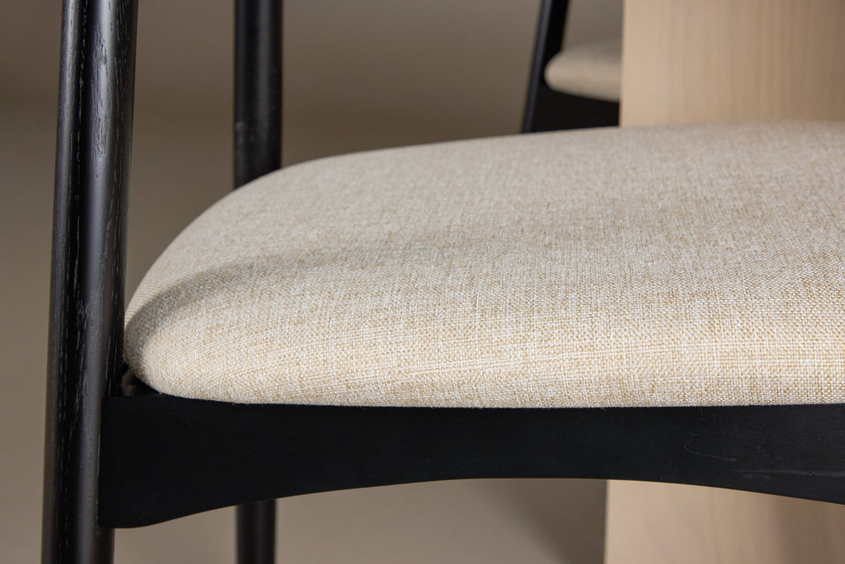 Tyresö Esstisch mit Ven Stühlen in Schwarz präsentiert im Onlineshop von KAQTU Design AG. Esszimmerset ist von Venture Home