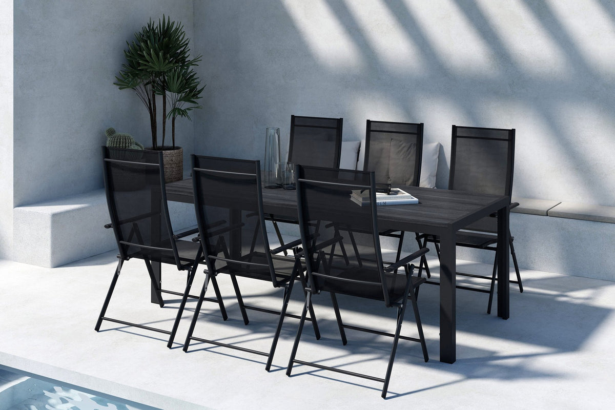 Schwarzes Gartentischset Mirko mit Levanzo Stühlen: Aluminiumtisch mit Sperrholzplatte und Stühlen mit Stahlgestell und Textilene-Sitzfläche