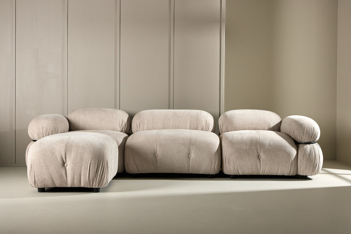 Mika Corner Sofa in Beige präsentiert im Onlineshop von KAQTU Design AG. Ecksofa ist von Venture Home