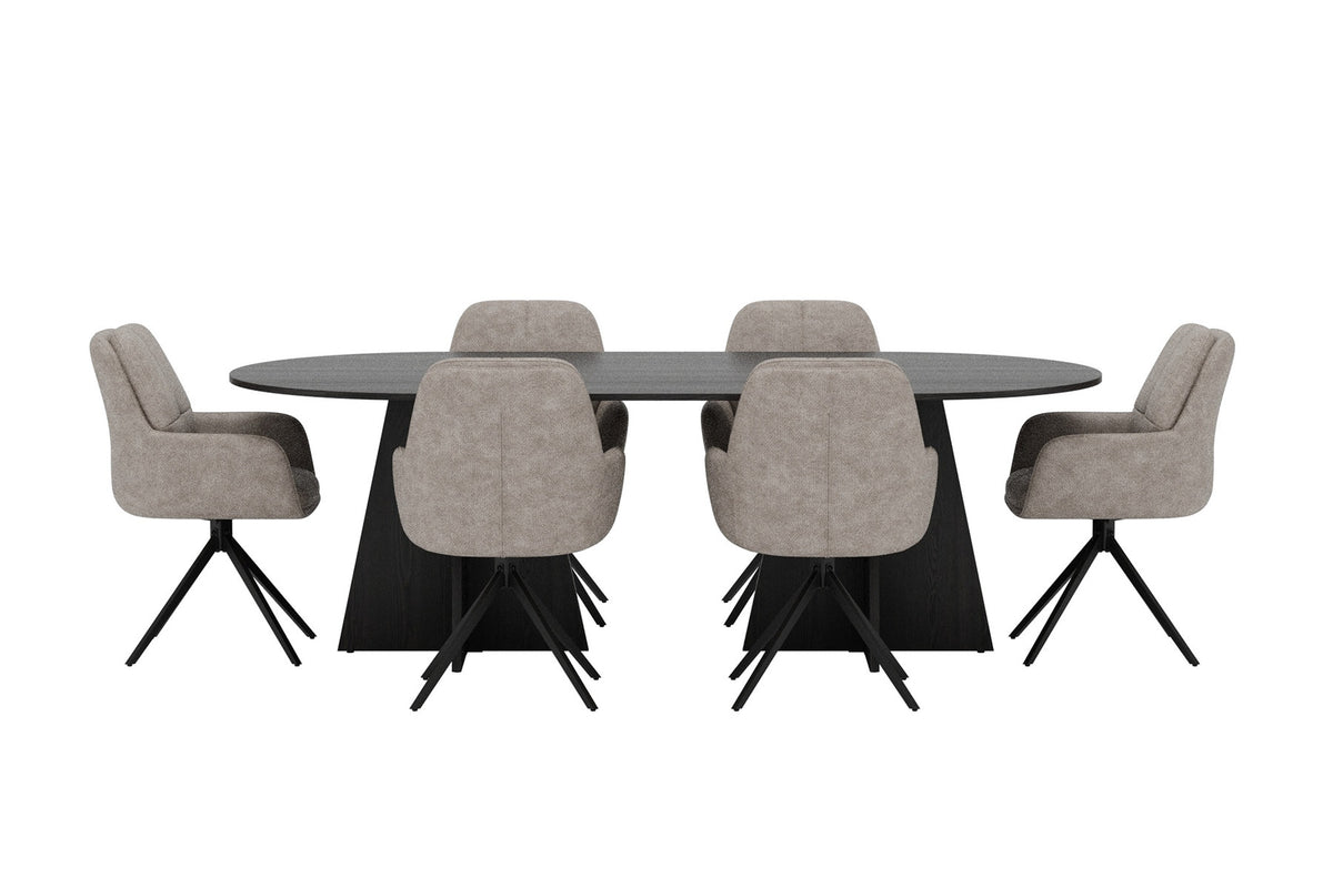 Ovaler Esstisch aus MDF mit Furnier in Schwarz und Metallbeinen, dazu zwei Esszimmerstühle mit braunem Polyesterbezug und schwarzen Beinen.