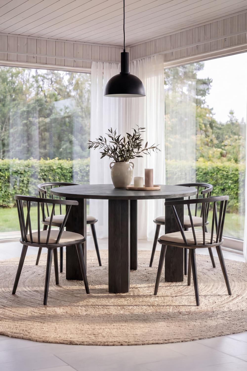 Juno Esszimmer-Set mit Stühlen Bobby in präsentiert im Onlineshop von KAQTU Design AG. Bartischset ist von Venture Home