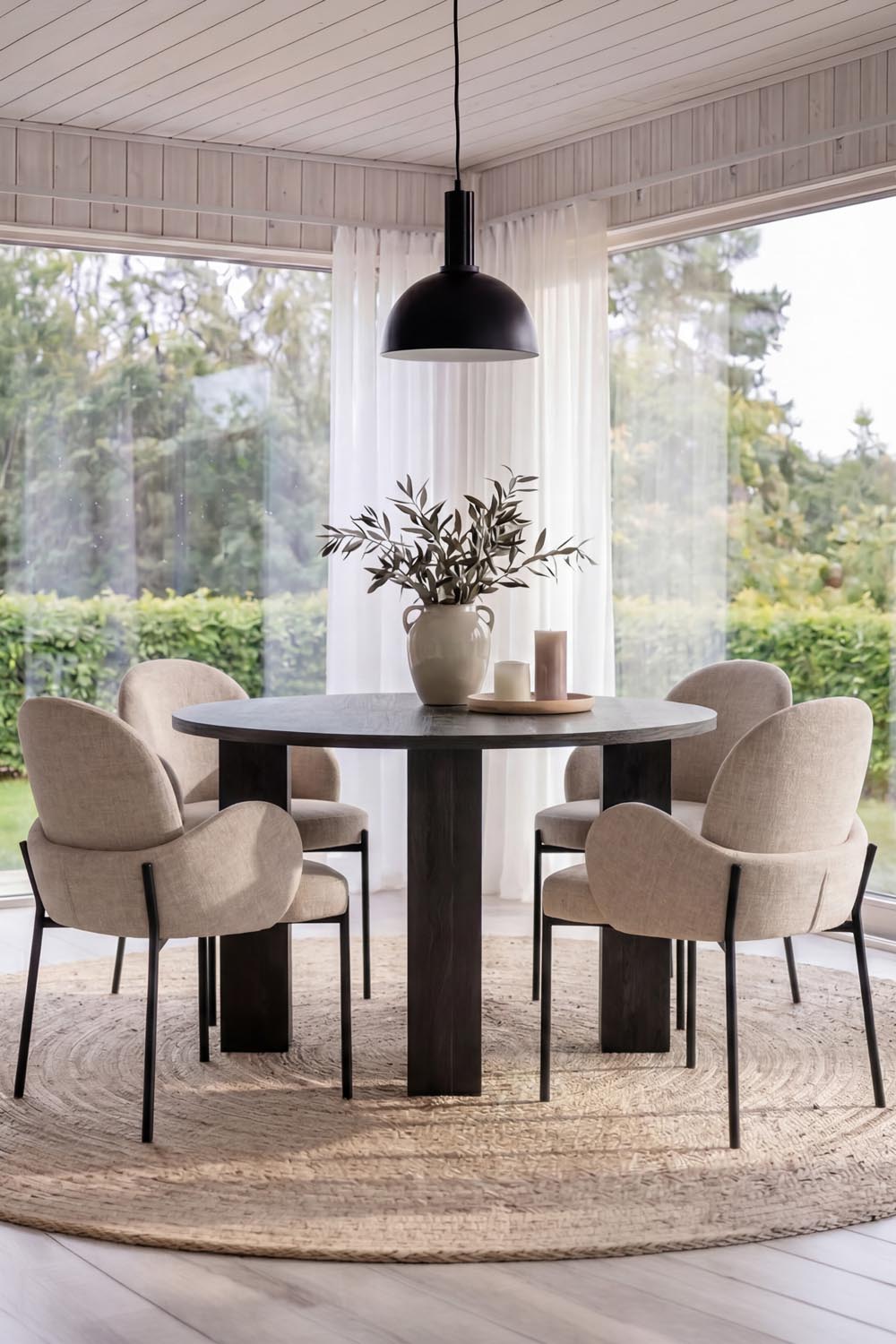 Juno Esszimmergarnitur mit Stühlen Blom in präsentiert im Onlineshop von KAQTU Design AG. Bartischset ist von Venture Home