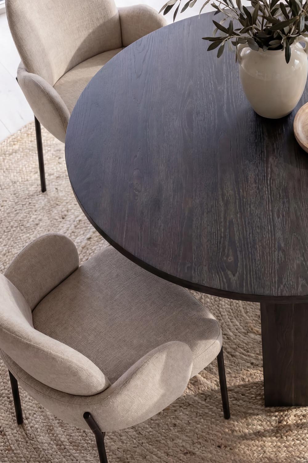 Juno Esszimmergarnitur mit Stühlen Blom in präsentiert im Onlineshop von KAQTU Design AG. Bartischset ist von Venture Home