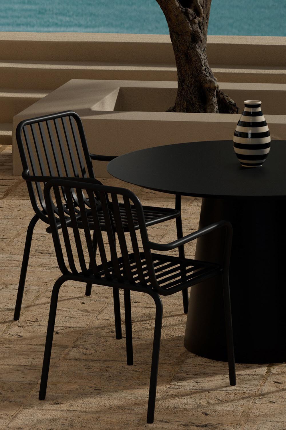 Lanzo Esstisch mit Peking Stühlen in präsentiert im Onlineshop von KAQTU Design AG. Gartentischset ist von Venture Home
