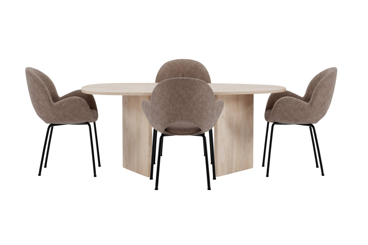 Grönvik Esstisch mit Florensa-Stühlen in Braun präsentiert im Onlineshop von KAQTU Design AG. Esszimmerset ist von Venture Home