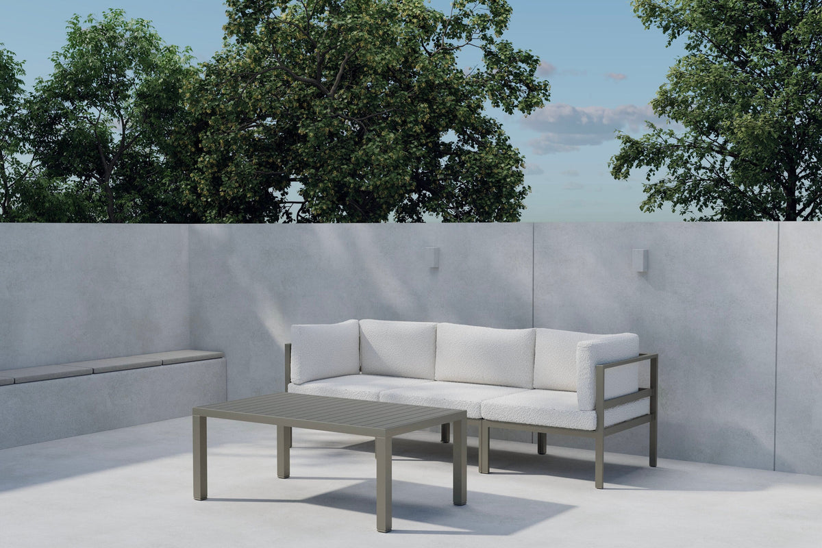 Copacabana Sofa-Set in Weiss präsentiert im Onlineshop von KAQTU Design AG. Loungeset ist von Venture Home