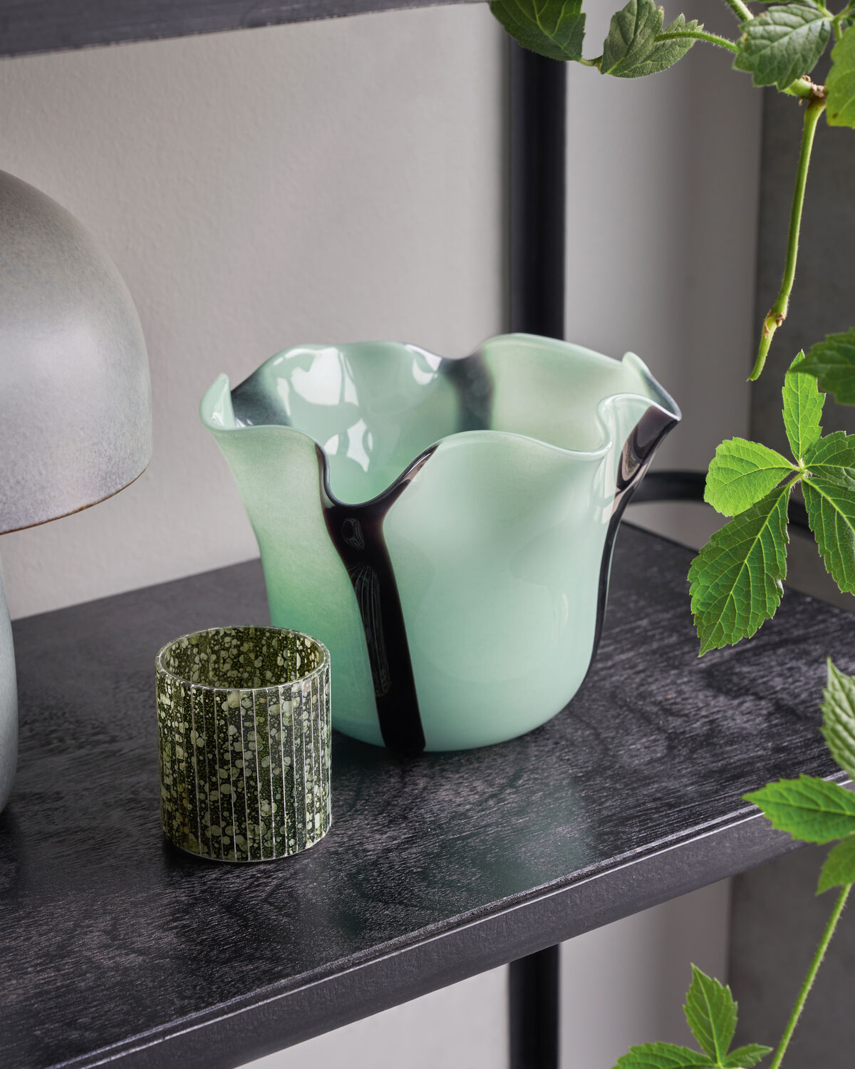 Vase, HDLoose, Hellgrün in Hellgrün präsentiert im Onlineshop von KAQTU Design AG. Vase ist von House Doctor