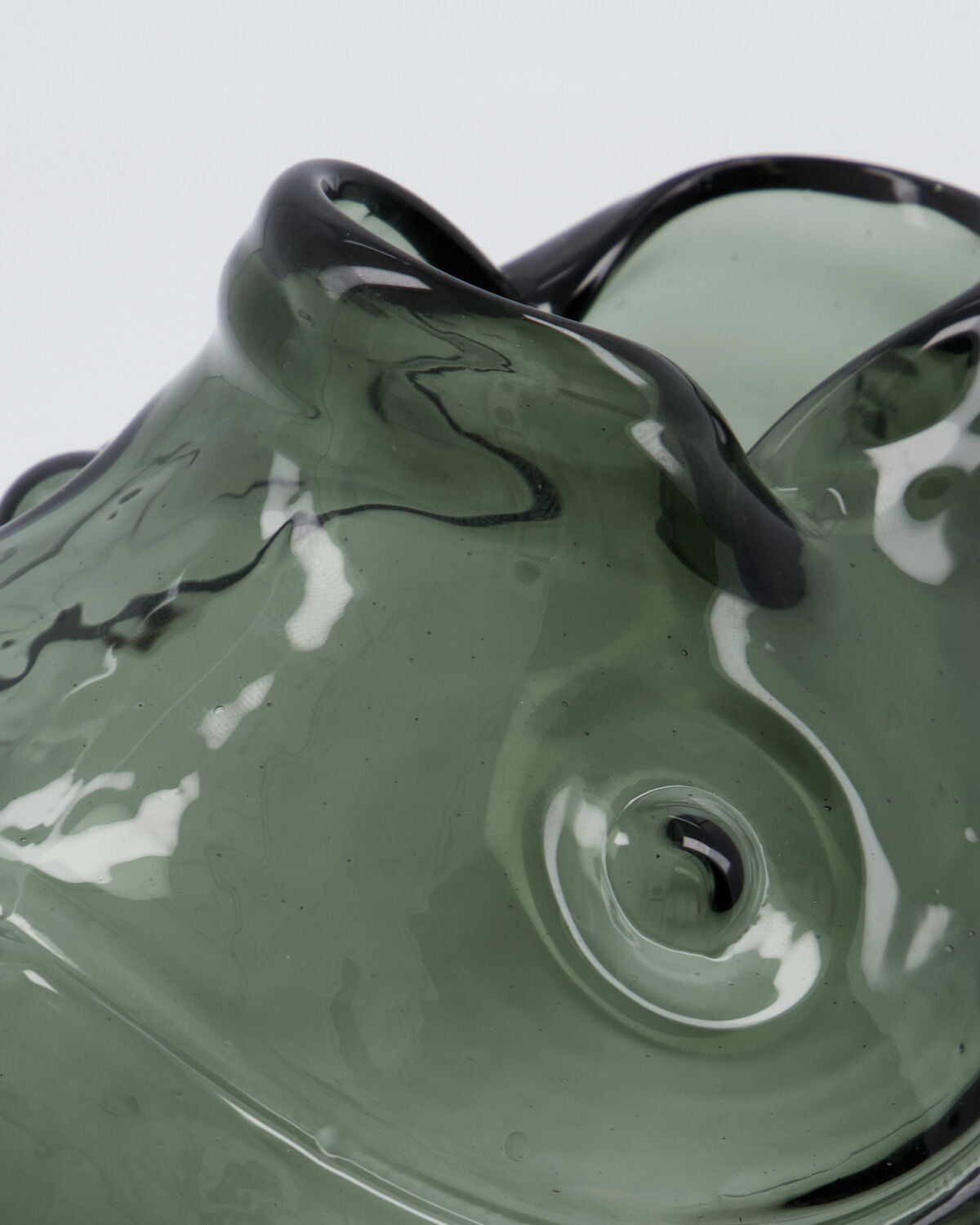 Vase, HDFish, Rauchgrau in Rauchgrau präsentiert im Onlineshop von KAQTU Design AG. Vase ist von House Doctor