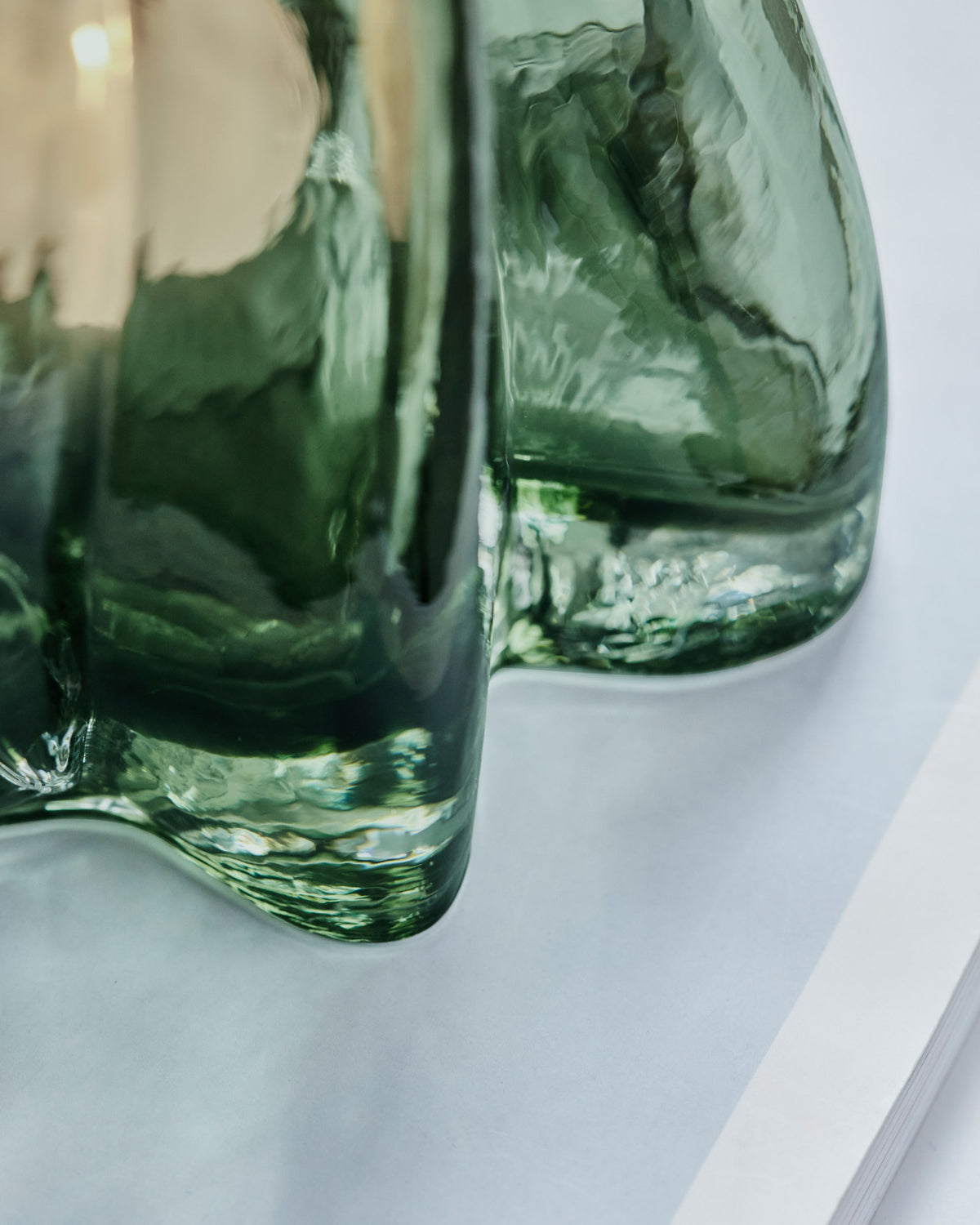 Teelichthalter, HDCurva, Grün in Grün präsentiert im Onlineshop von KAQTU Design AG. Kerzenständer ist von House Doctor