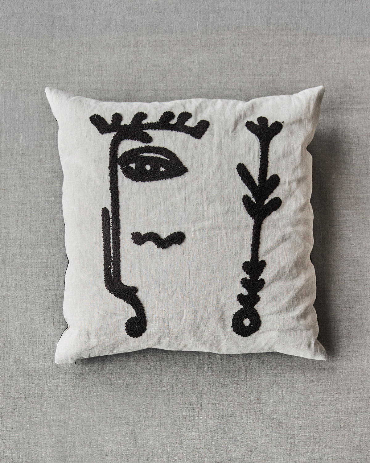 Kissenbezug, Ingo in Weiss präsentiert im Onlineshop von KAQTU Design AG. Deko Kissenbezug ist von House Doctor