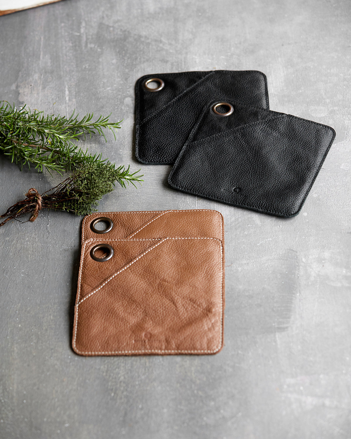 Topflappen, Square in Schwarz präsentiert im Onlineshop von KAQTU Design AG. Geschirrtuch ist von House Doctor