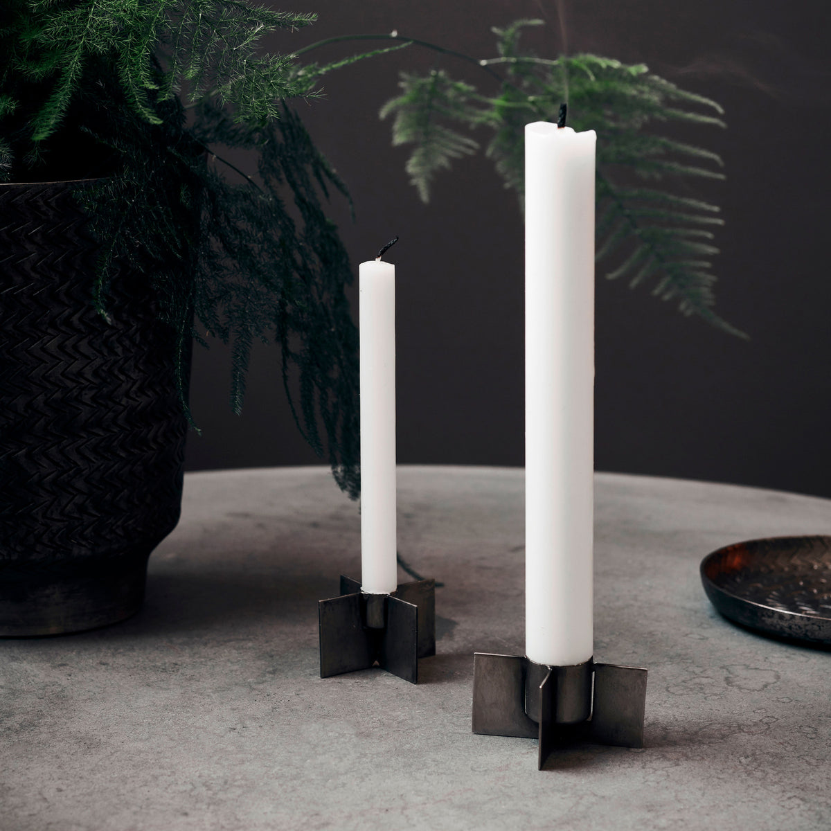Kerzenständer, Wing, Rohes Eisen in Raw iron präsentiert im Onlineshop von KAQTU Design AG. Kerzenständer ist von House Doctor