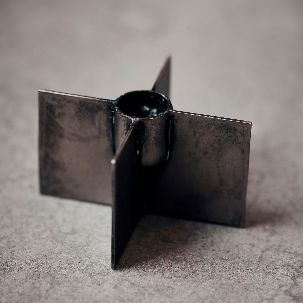 Kerzenständer, Wing, Rohes Eisen in Rohes Eisen präsentiert im Onlineshop von KAQTU Design AG. Kerzenständer ist von House Doctor