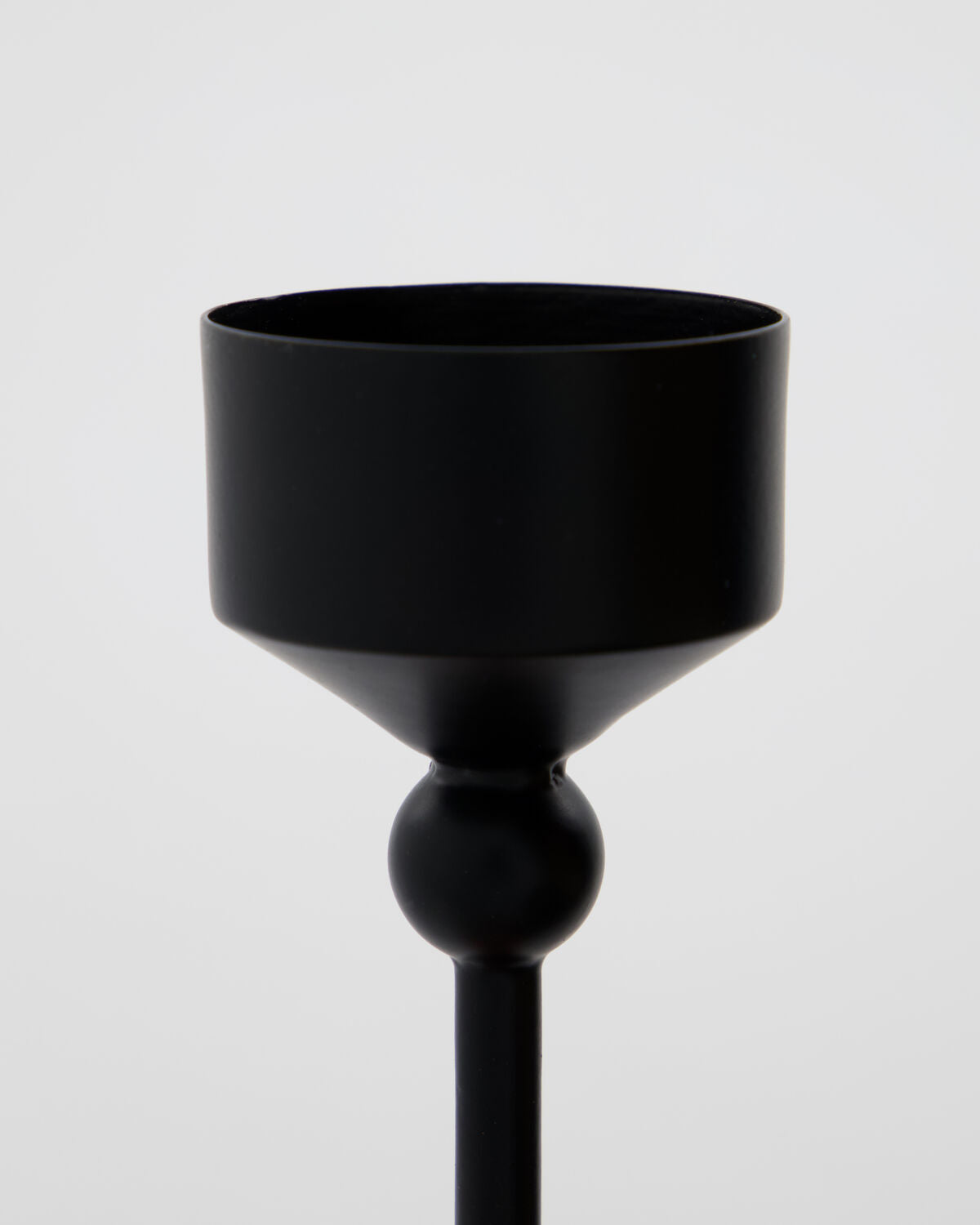 Kerzenständer, HDFolk, Schwarz in Schwarz präsentiert im Onlineshop von KAQTU Design AG. Kerzenständer ist von House Doctor