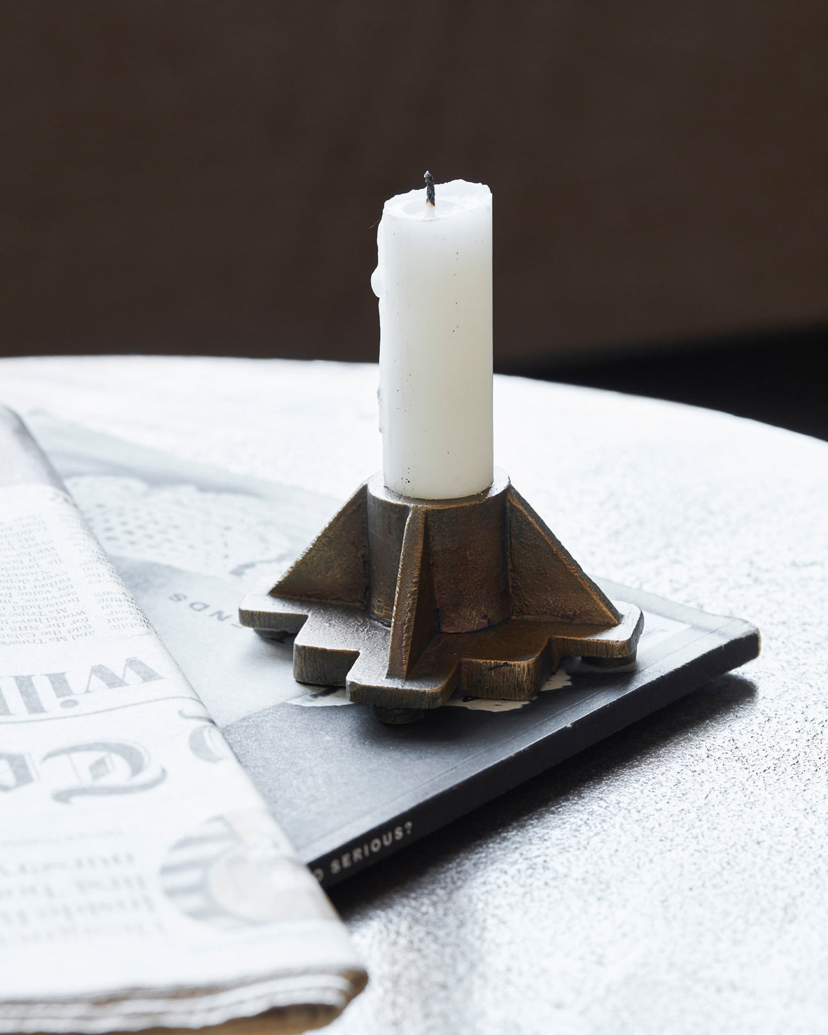 Kerzenständer, Castle in Antikes Messing präsentiert im Onlineshop von KAQTU Design AG. Kerzenständer ist von House Doctor